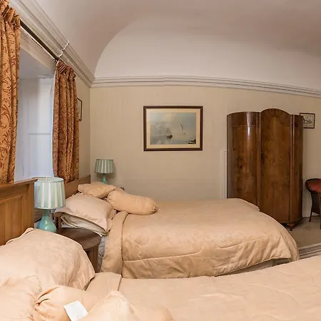 Ballyboy House בית חווה
